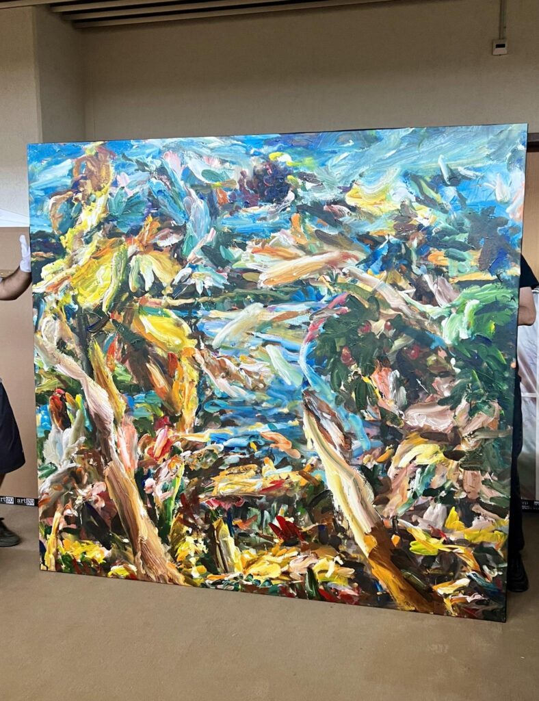 During the visit to M&A Arts: a large-format work being reviewed in the warehouse
